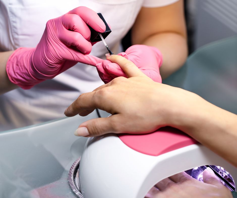 The dangers of painting nails - Can Nail drying lamps like this one cause cancer