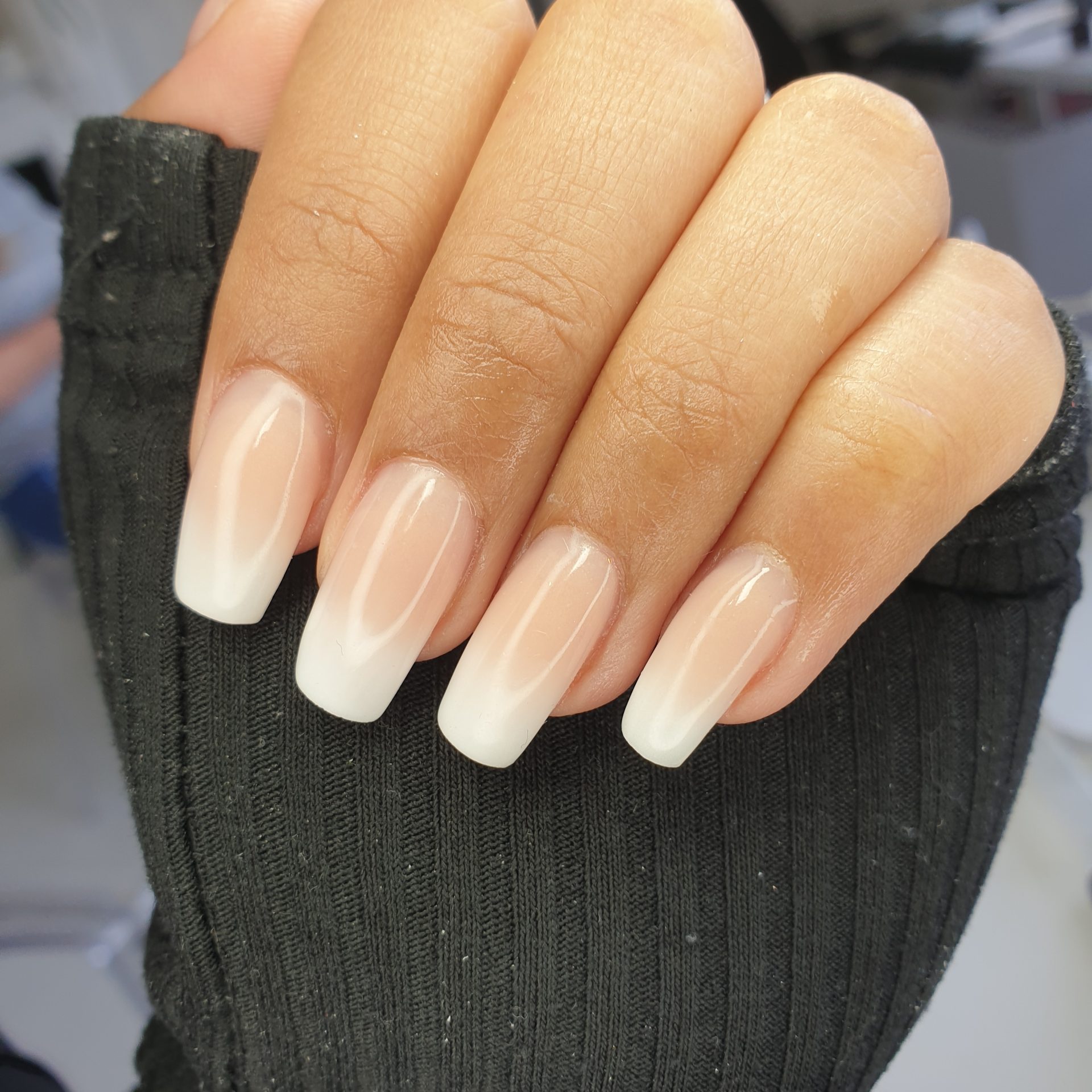 Professional Nail Salon - French Polish Acrylics