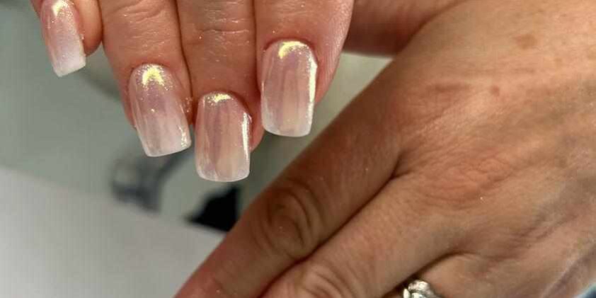 On trend wedding nails 2024 - pearl effect beautiful nails for weddings